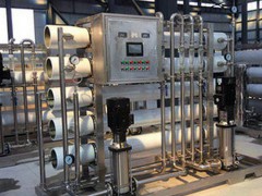 長春大型水廠純凈水設(shè)備維護現(xiàn)場 (174播放)