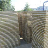 巖棉復(fù)合板廠家