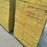 廠家批發(fā)高質(zhì)量外墻專用復合板，巖棉防火保溫板廠家【鑫燁】