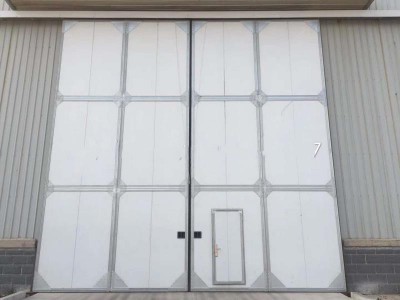 工業(yè)門，工業(yè)保溫門，平開門，工業(yè)門廠家，工業(yè)