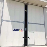 生產(chǎn)銷售工業(yè)門、大型工業(yè)門、工業(yè)提升門、工業(yè)平移門、工業(yè)折疊門,垂直提升門、提升轉(zhuǎn)折門、工廠廠房門、廠房大門