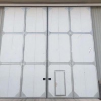 生產工業(yè)提升門、批發(fā)垂直提升門、工業(yè)保溫門，工業(yè)門