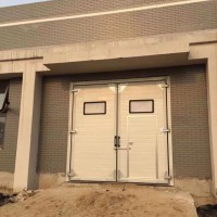 生產(chǎn)銷售工業(yè)門、工業(yè)提升門廠家、工業(yè)保溫門